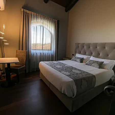 度假居 La Torricella Vacanze Con Piscina *