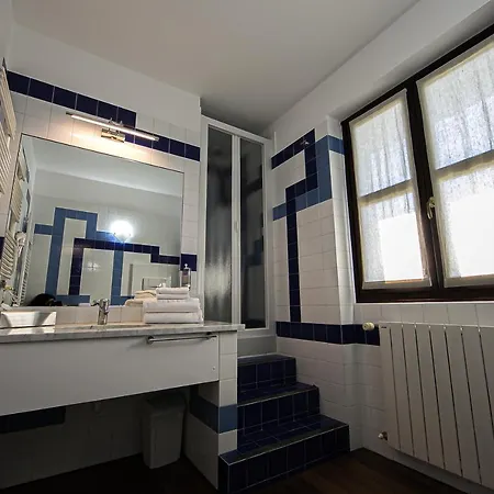 度假居 La Torricella Vacanze Con Piscina *