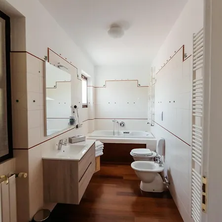 La Torricella Vacanze Con Piscina * Monforte dʼAlba