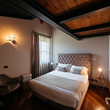 La Torricella Vacanze Con Piscina 펜션
