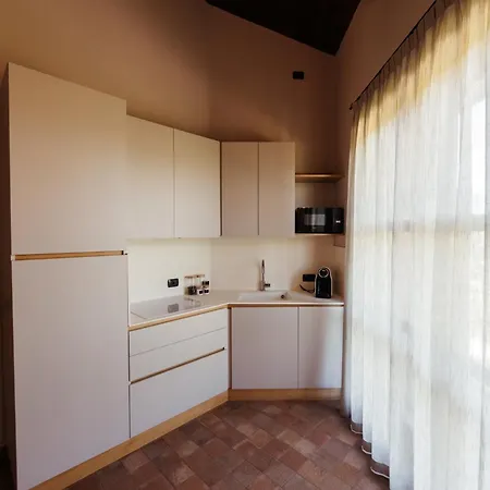 Vakantiehuis La Torricella Vacanze Con Piscina