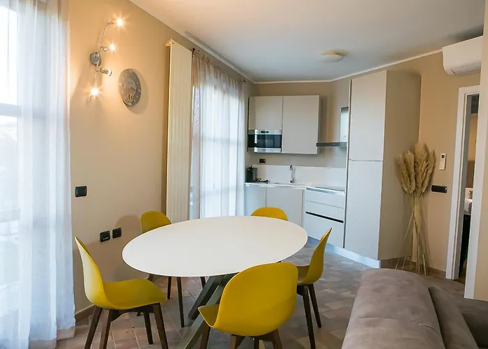 La Torricella Vacanze Con Piscina Ferienhaus Monforte dʼAlba