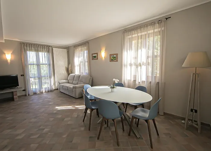 La Torricella Vacanze Con Piscina Ferienhaus Monforte dʼAlba