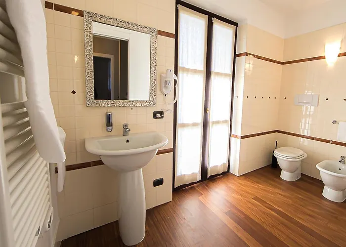 La Torricella Vacanze Con Piscina *