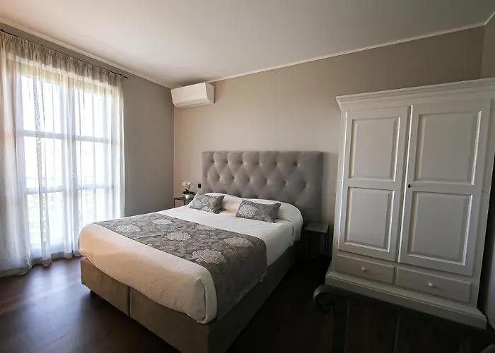 La Torricella Vacanze Con Piscina * Monforte dʼAlba