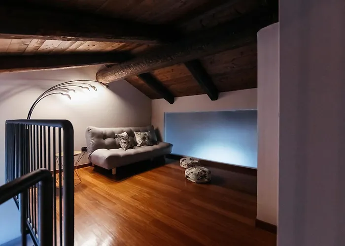 Ferienhaus La Torricella Vacanze Con Piscina Monforte dʼAlba